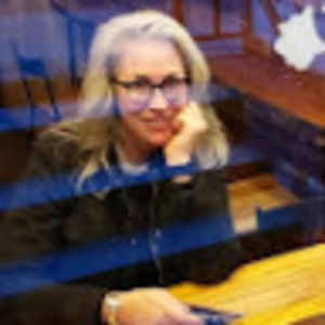 Meet your Posher, Joan